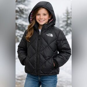 North face goose down puffer  black / checkered reversible. Girl’s jacket 10/12